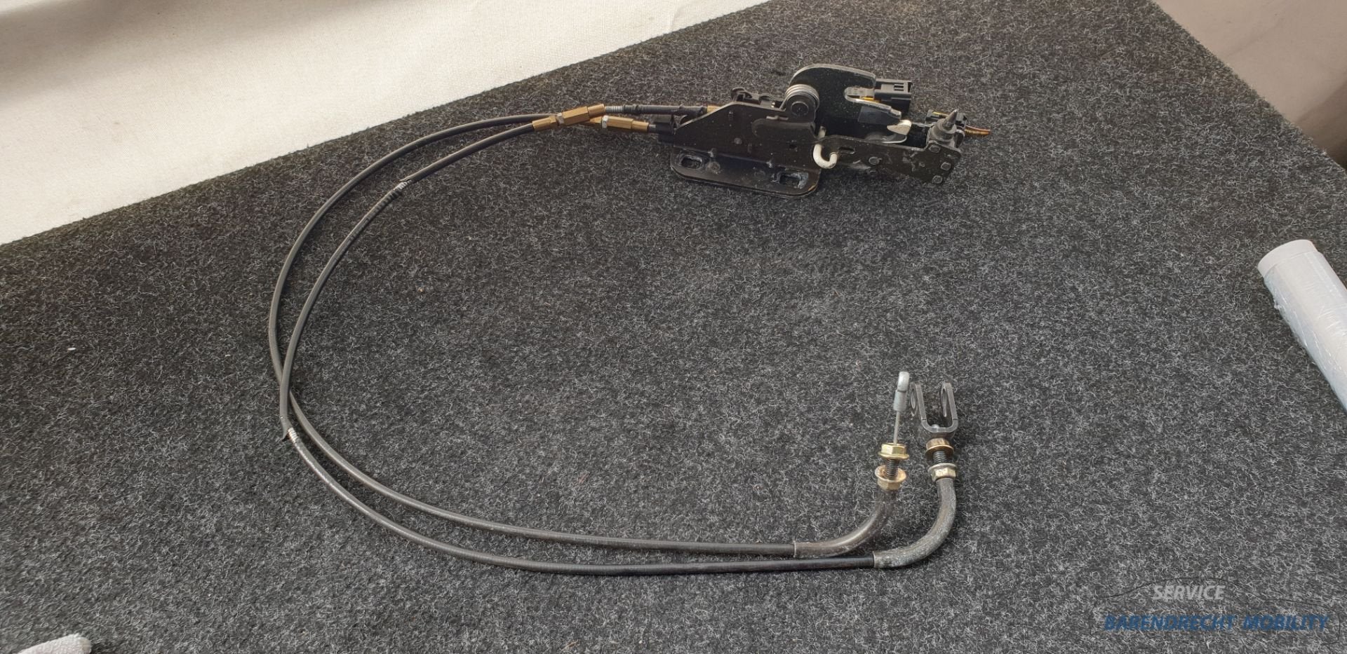 Dakhaak achterklep Peugeot 206 CC cabriolet kofferbak sluiti, Taurusavenue 1
2132 LS  Hoofddorp, NL, Gebruikt, Contact.group@renault.com