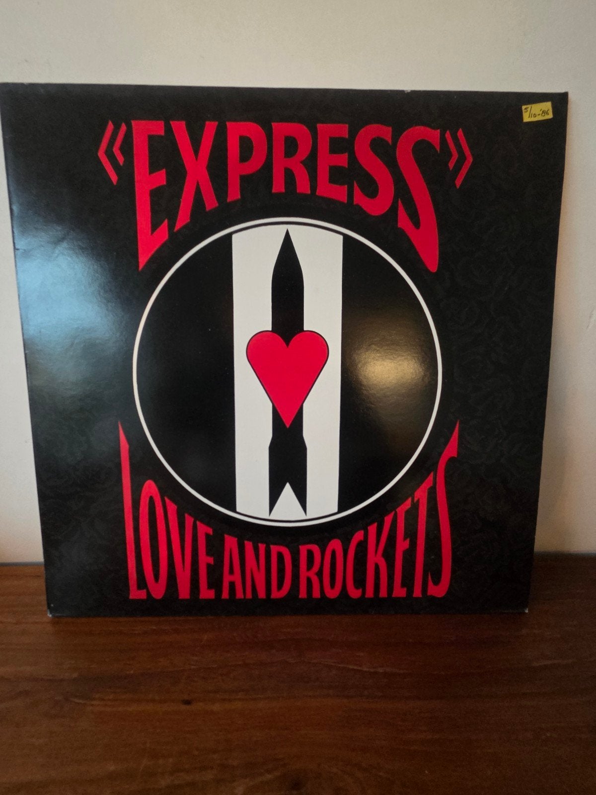 LP Love and Rockets-Express (mooi exemplaar), Cd's en Dvd's, Ophalen of Verzenden, Zo goed als nieuw, 12 inch, Poprock