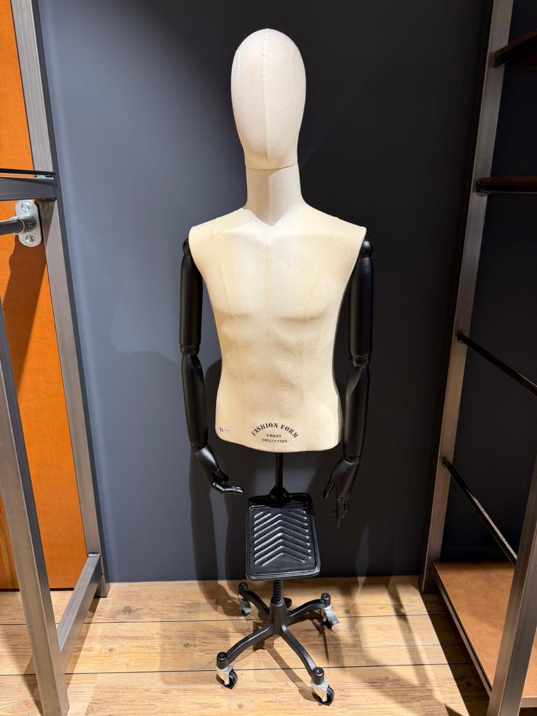 Heren mannequin/torso Fashion Form Urban Collection., Ophalen, Zo goed als nieuw