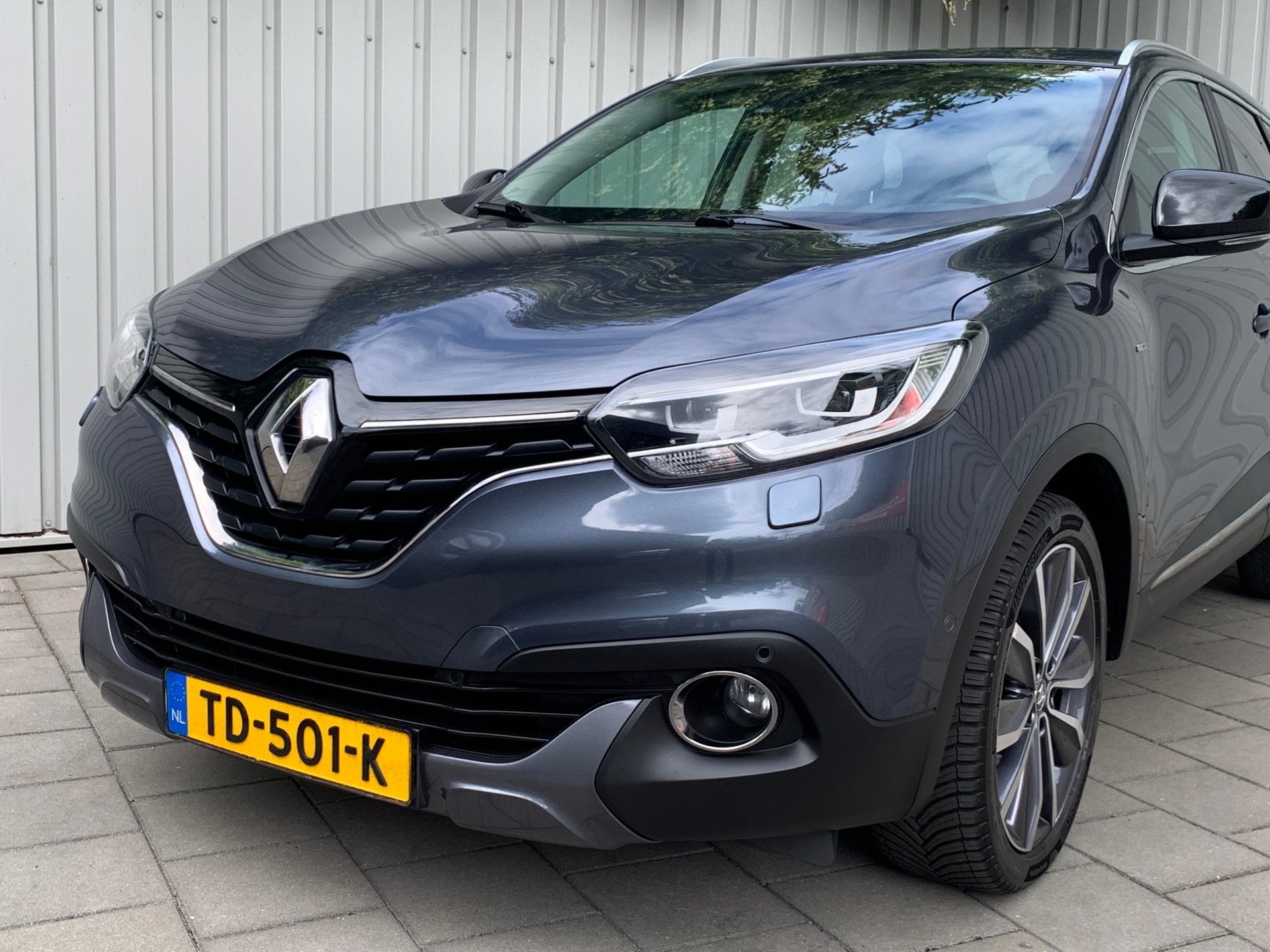 Renault Kadjar 1.2 TCe Bose|Automaat|103000KM|Navigatie|, Auto's, Gebruikt, 4 cilinders, Leder en Stof, Origineel Nederlands