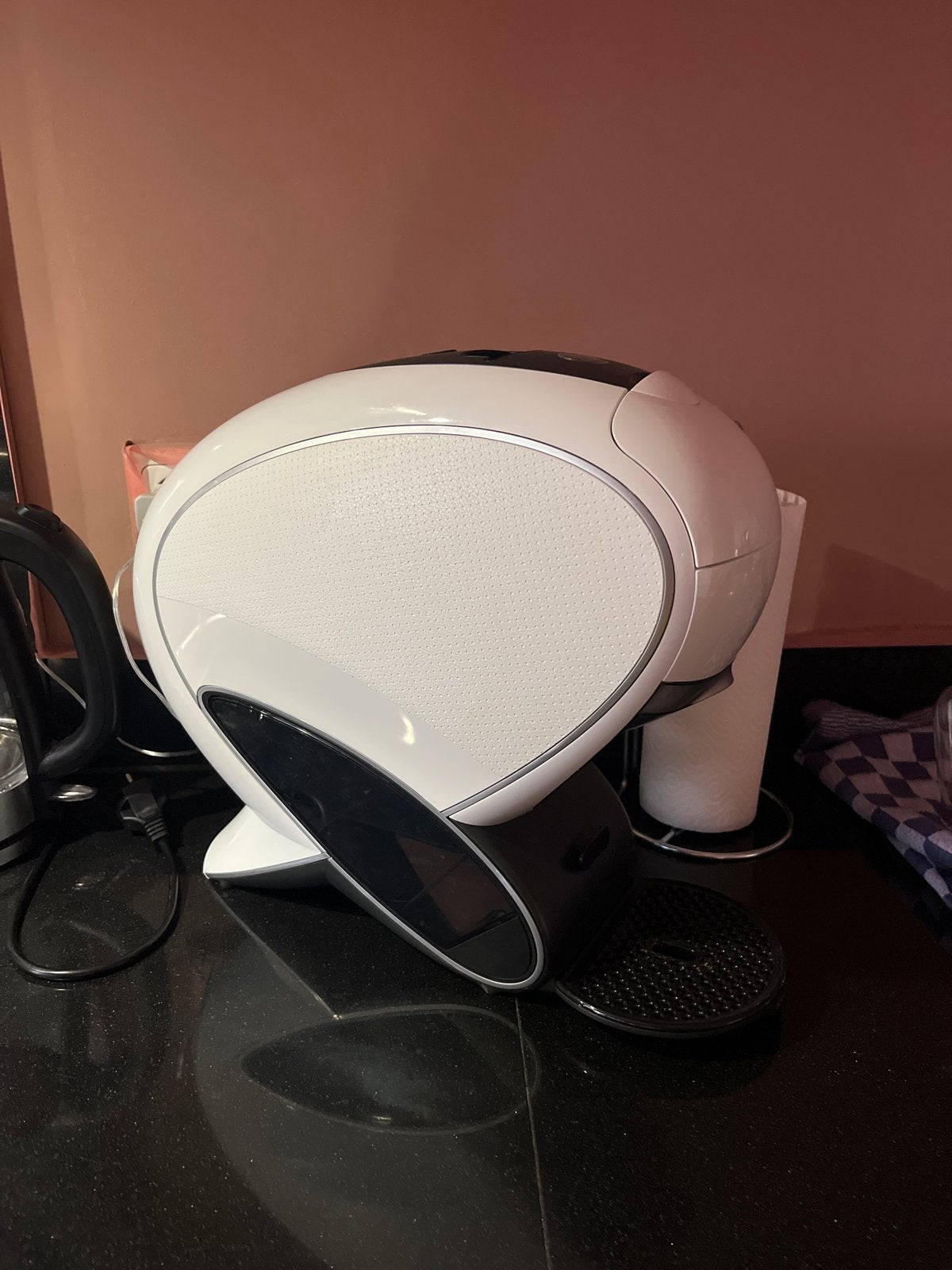 Foto 3 van Nescafe Dolce Gusto koffiezetapparaat - GRATIS af te halen