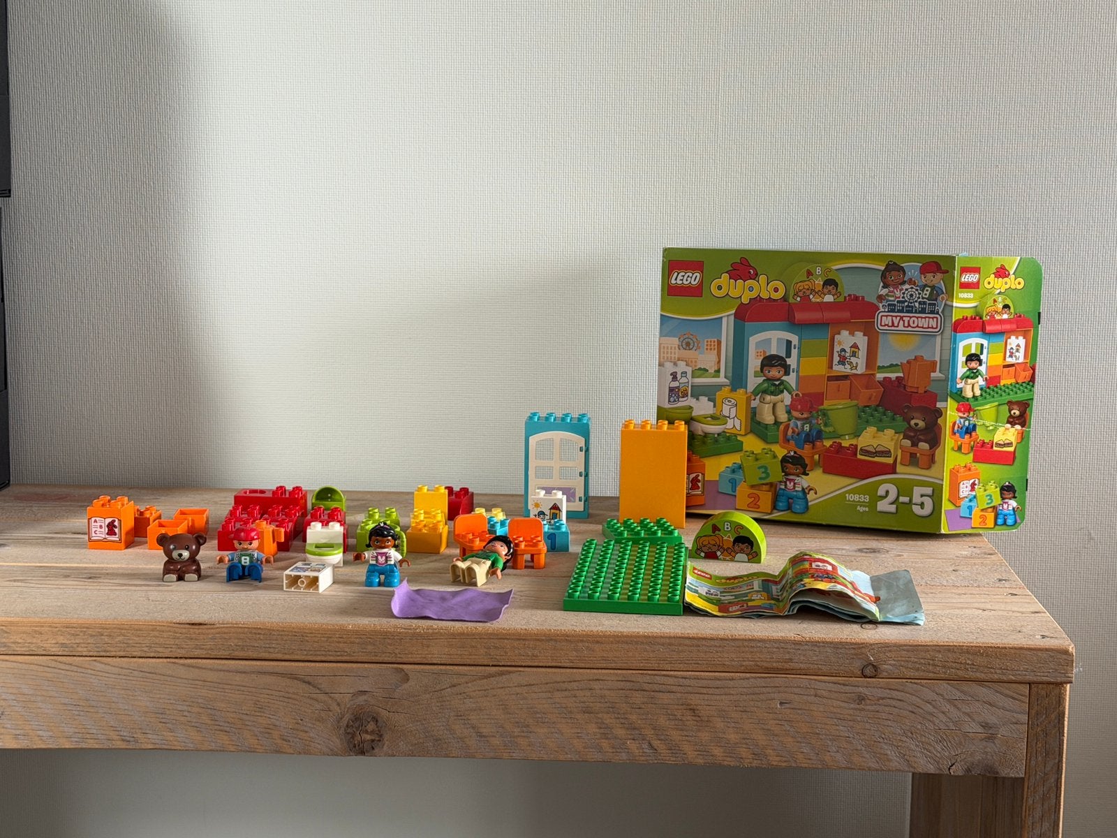 Lego Duplo 10833 Kleuterklas Sinterklaas of Kerst, Ophalen, Zo goed als nieuw