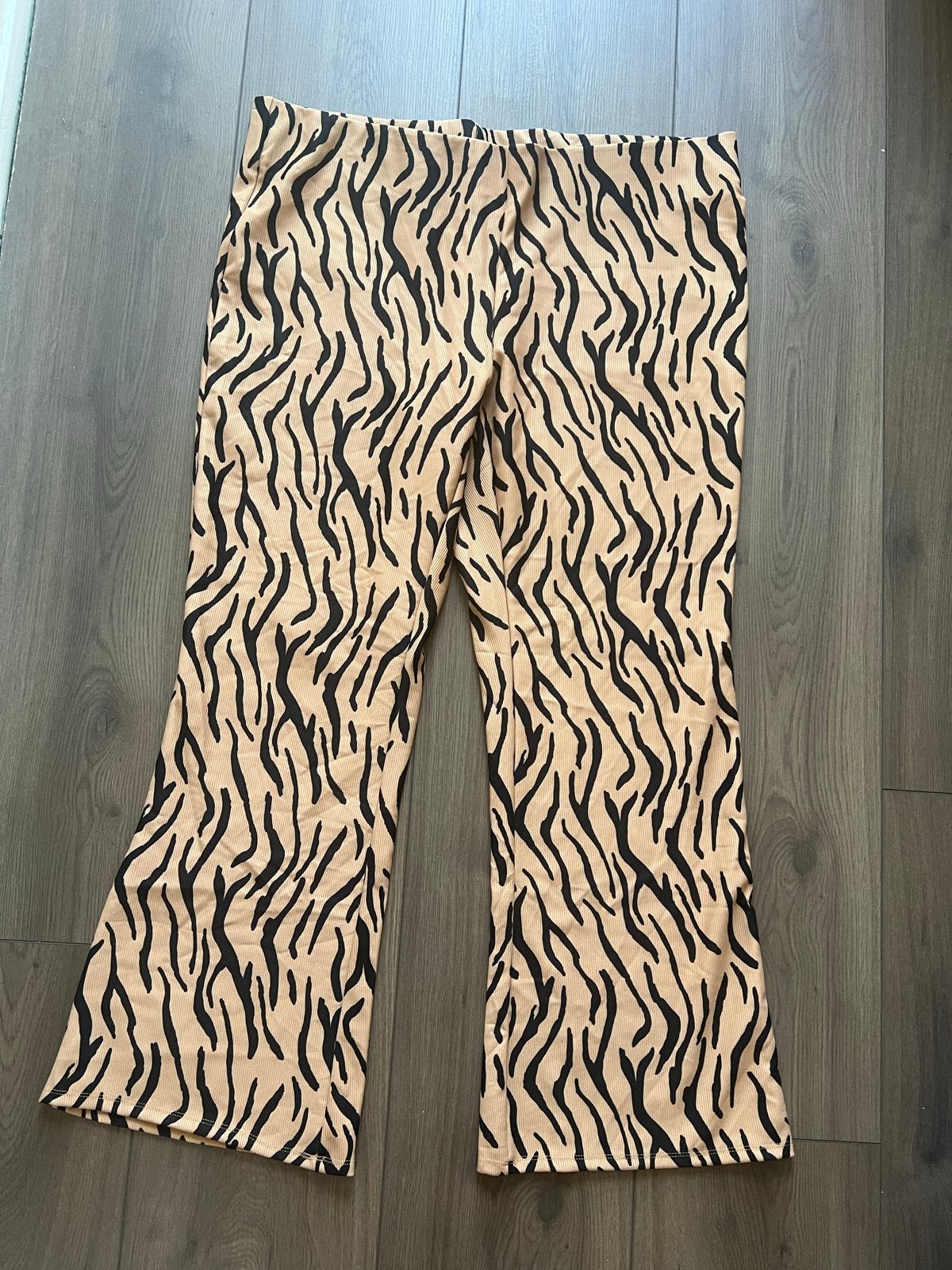 Nieuwe Zebra Flared Broek Dames Maat 50/52, Kleding | Dames, Meerkleurig, Maat 46/48 (XL) of groter, Nieuw, Ophalen of Verzenden
