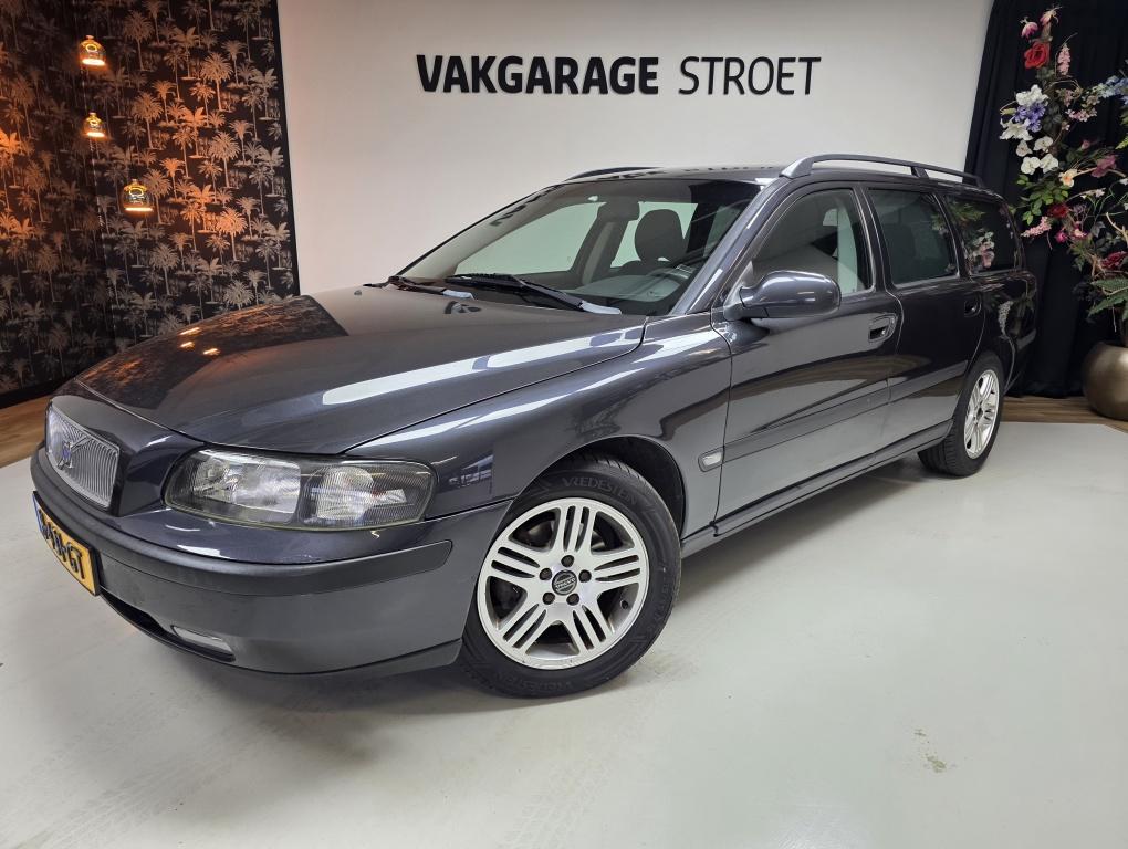 Volvo V70 2.4 Comf.L| Youngtimer | nw distr | trekh | cruise, Auto's, Oldtimers, Te koop, ABS, Airbags, Airconditioning, Alarm