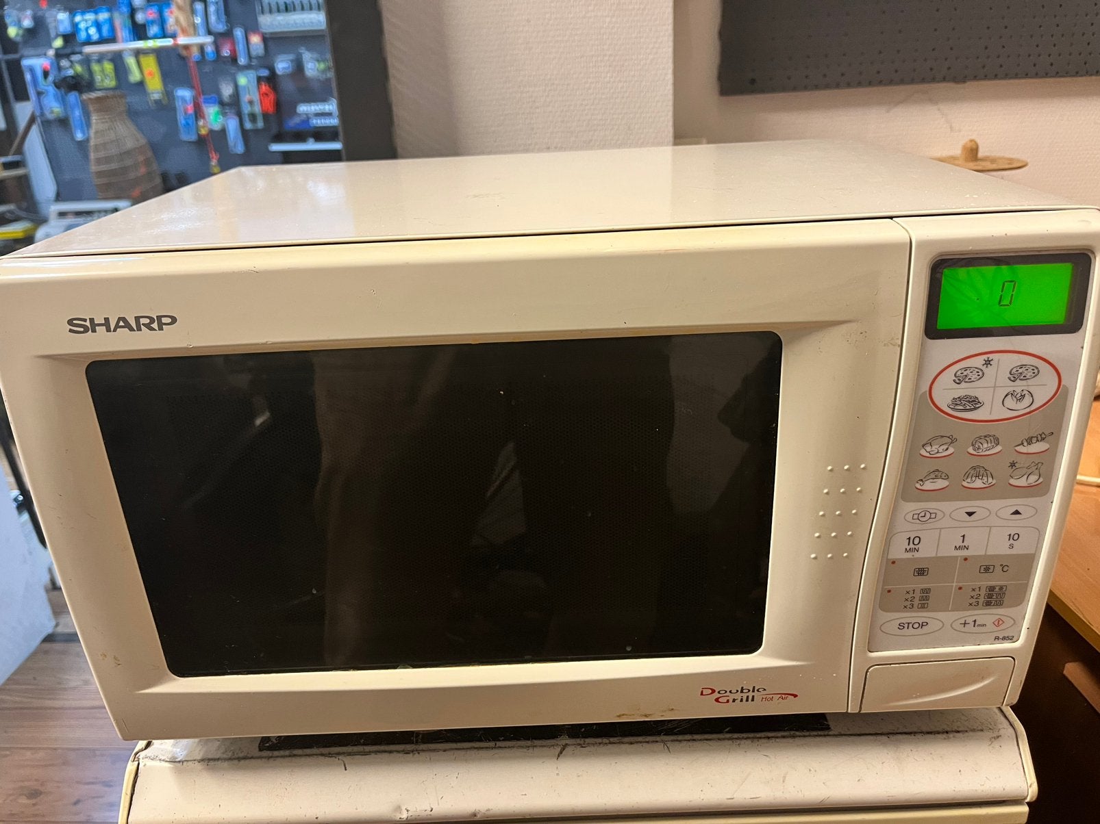 Sharp magnetron met grill - draaiplateau defect, Ophalen, Gebruikt, Grill, Magnetron