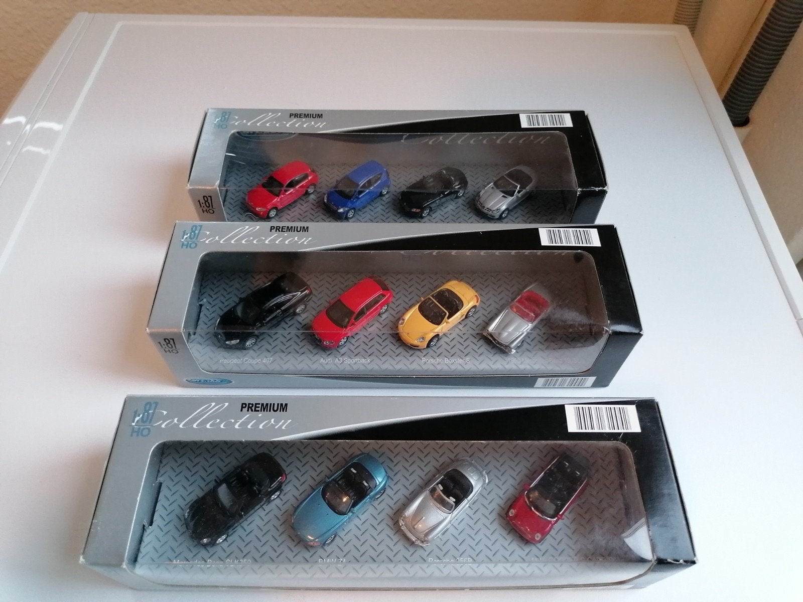 Welly H0. 1:87. Premium collection. 3 set auto's., Hobby en Vrije tijd, Modeltreinen | H0, Overige merken, Verzenden, Gelijkstroom of Wisselstroom
