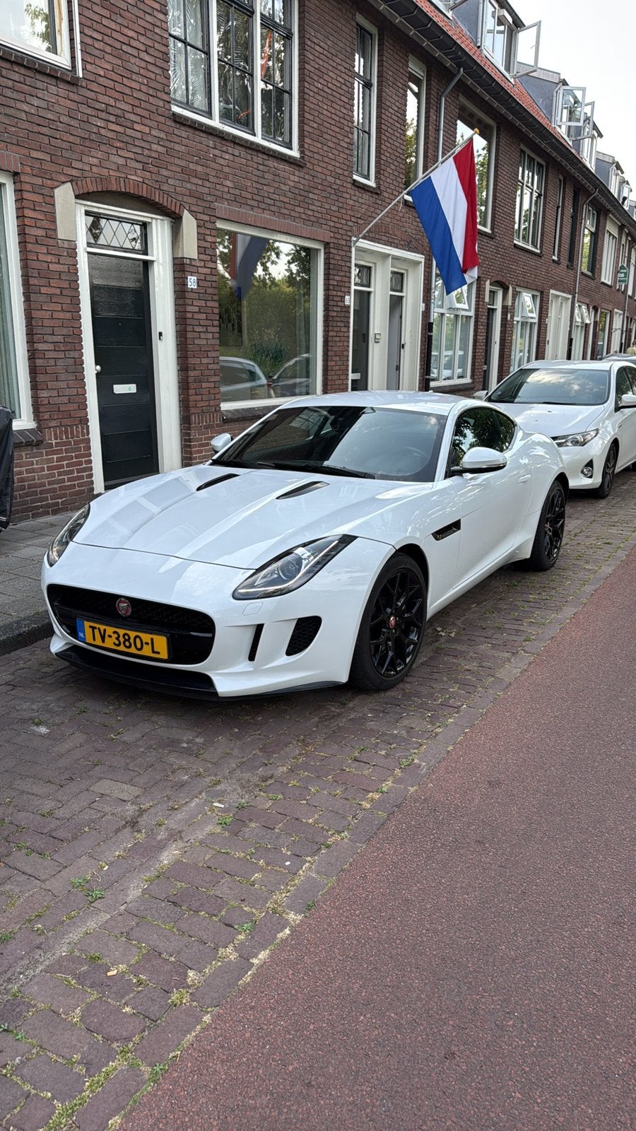 Jaguar F-type 3.0 V6 SC Active Exhaust Coupe 2014 Wit, Auto's, Automaat, Achterwielaandrijving, F-type, 2995 cc