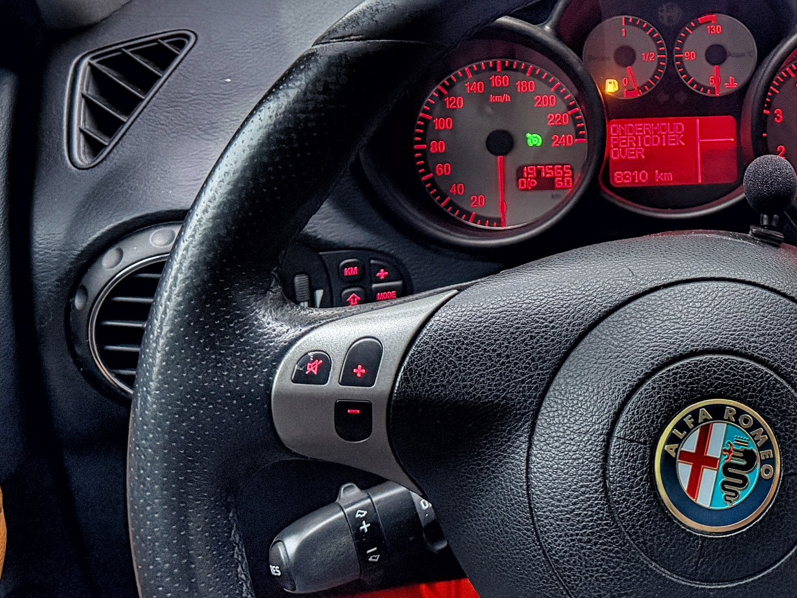 Alfa Romeo GT 2.0 JTS Distinctive - Leder - BOSE - Climate, Voorwielaandrijving, 1295 kg, 400 kg, Bruin