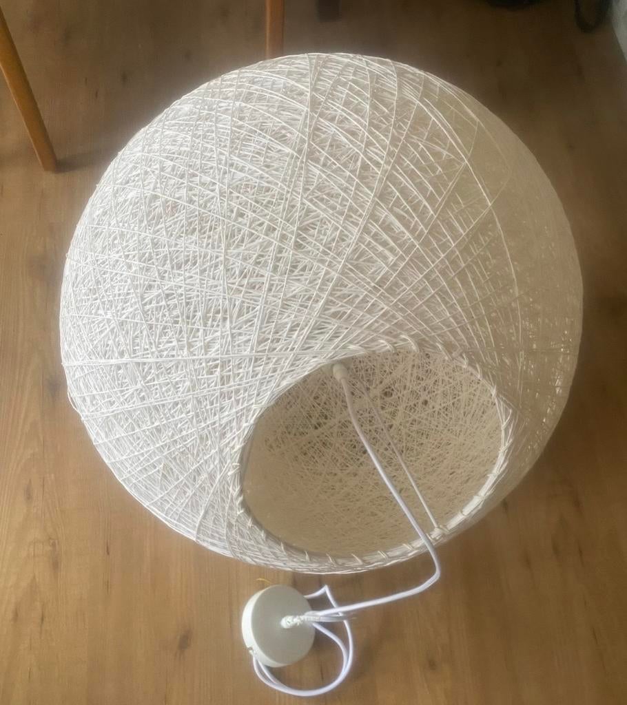 Qazqa Hanglamp Bol Wit, Huis en Inrichting, Lampen | Hanglampen, Ophalen of Verzenden, Zo goed als nieuw, Kunststof, 50 tot 75 cm