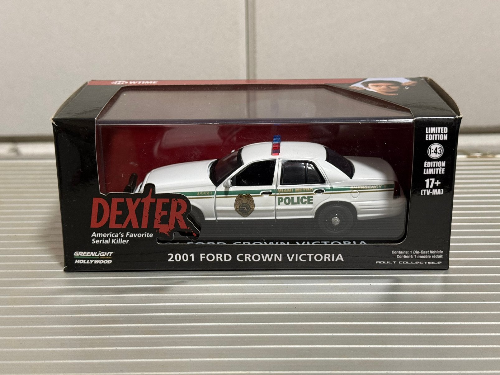 Greenlight 1/43 Ford Crown Victoria Dexter, Ophalen of Verzenden, Zo goed als nieuw, Auto, Overige merken