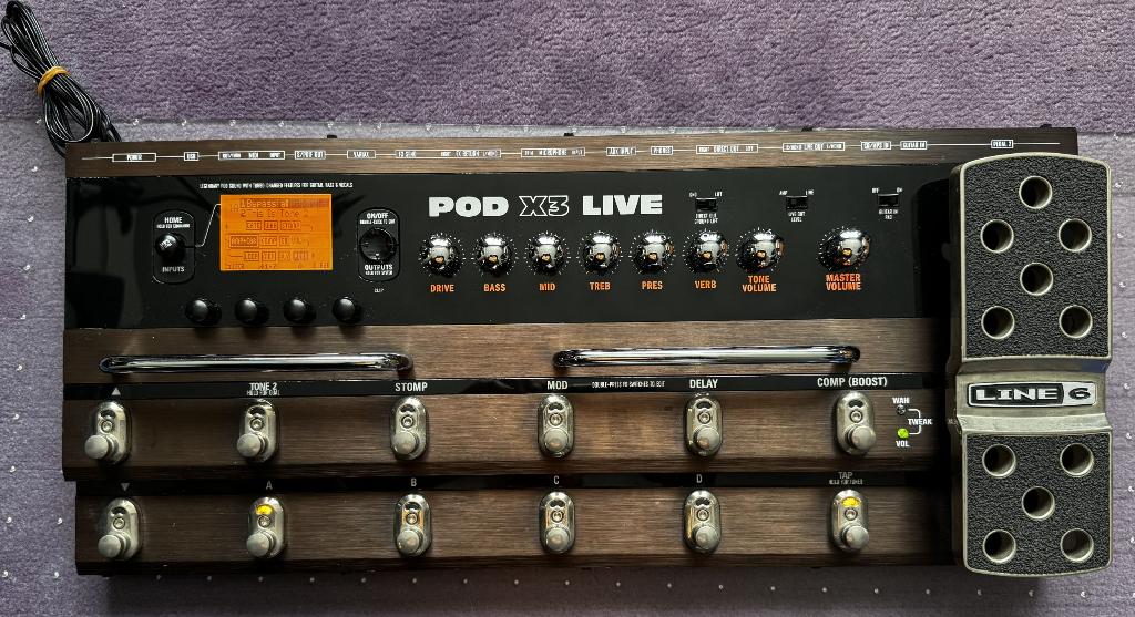 Line6 Pod X3 Live multi effect pedaal voor gitaar of Bas, Muziek en Instrumenten, Ophalen of Verzenden, Gebruikt, Delay of Echo