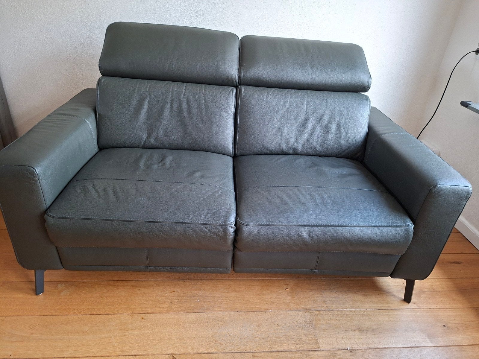 Leren bank met elektrische relax functie - Doocx, Ophalen, Modern met relaxfunctie, 150 tot 200 cm, Tweepersoons