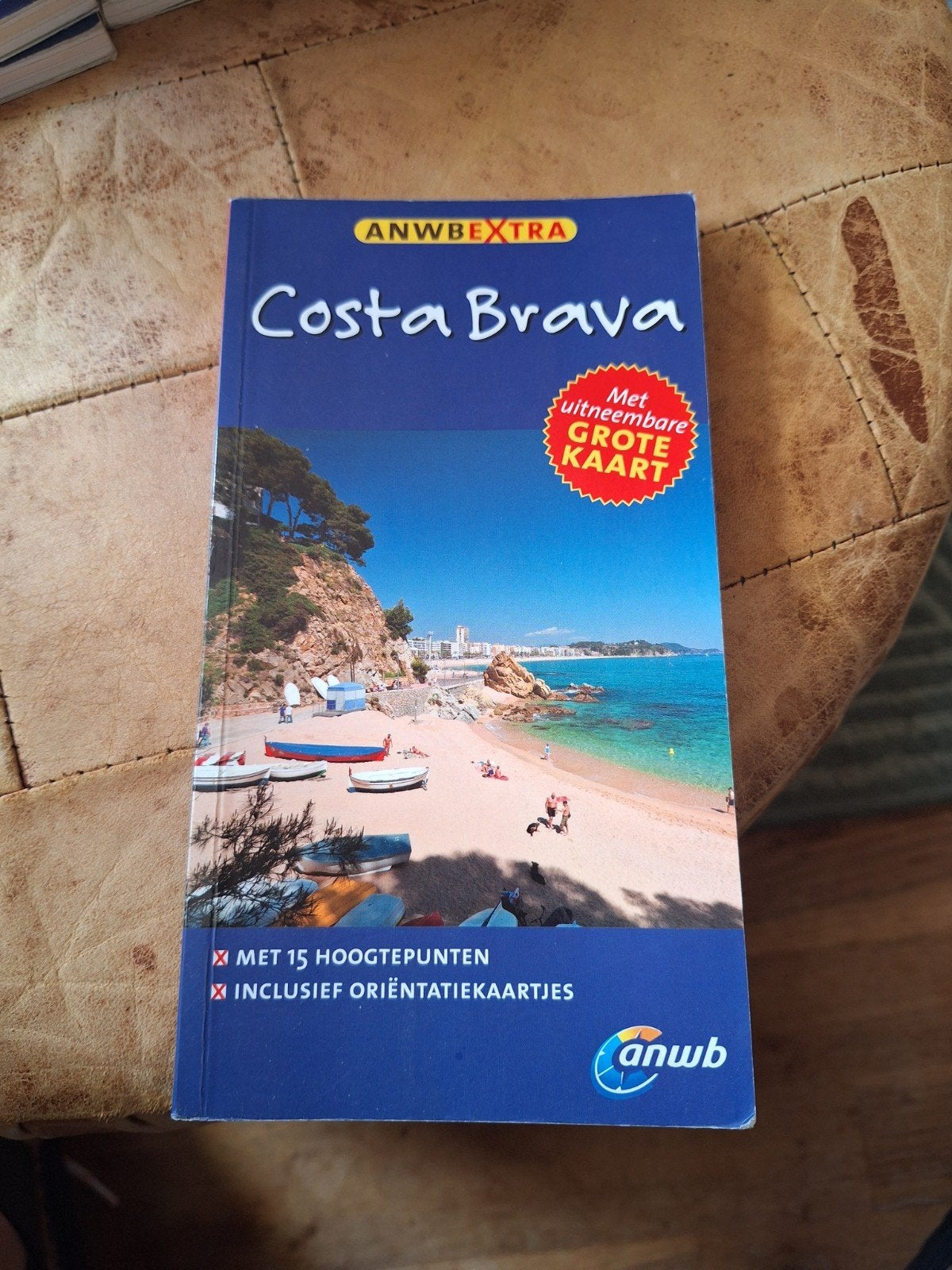 ANWB extra Reisgids Costa Brava met kaart., Europa, Ophalen of Verzenden, Zo goed als nieuw, Reisgids of -boek
