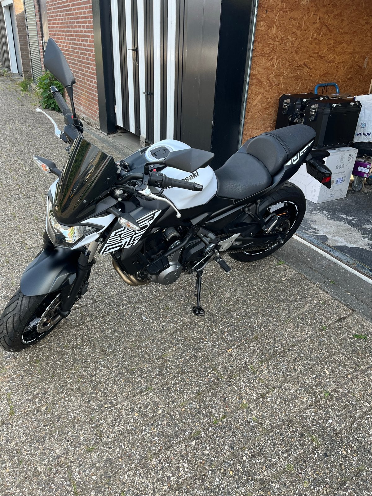Kawasaki Z650 - Perfecte Naked Bike met lage km stand, Motoren, Motoren | Kawasaki, 2 cilinders, Occasion, Particulier, Meer dan 35 kW