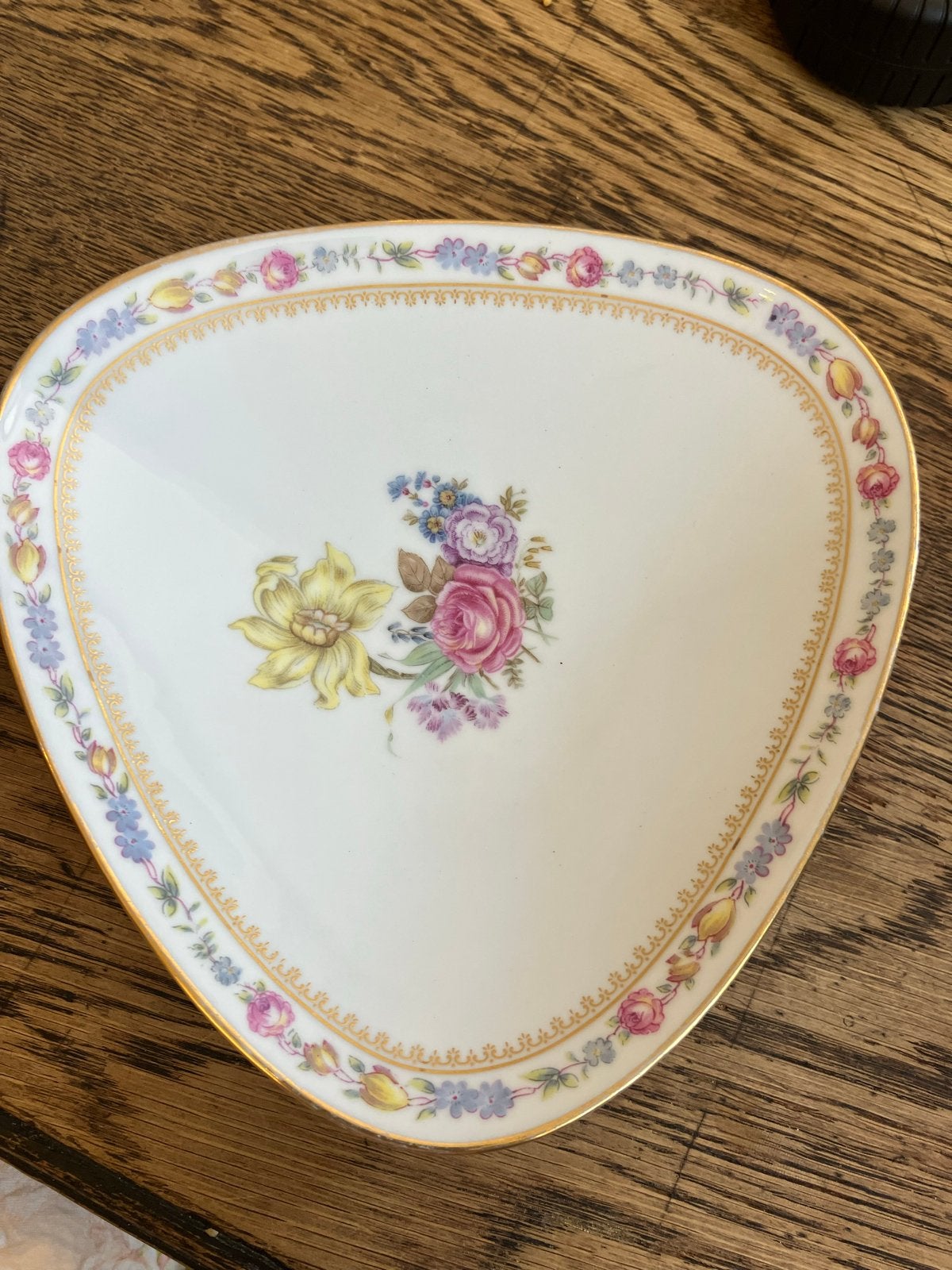 Hutschenreuther Selb Porseleinen Schaal met Bloemmotief, Antiek en Kunst, Antiek | Schalen, Ophalen of Verzenden