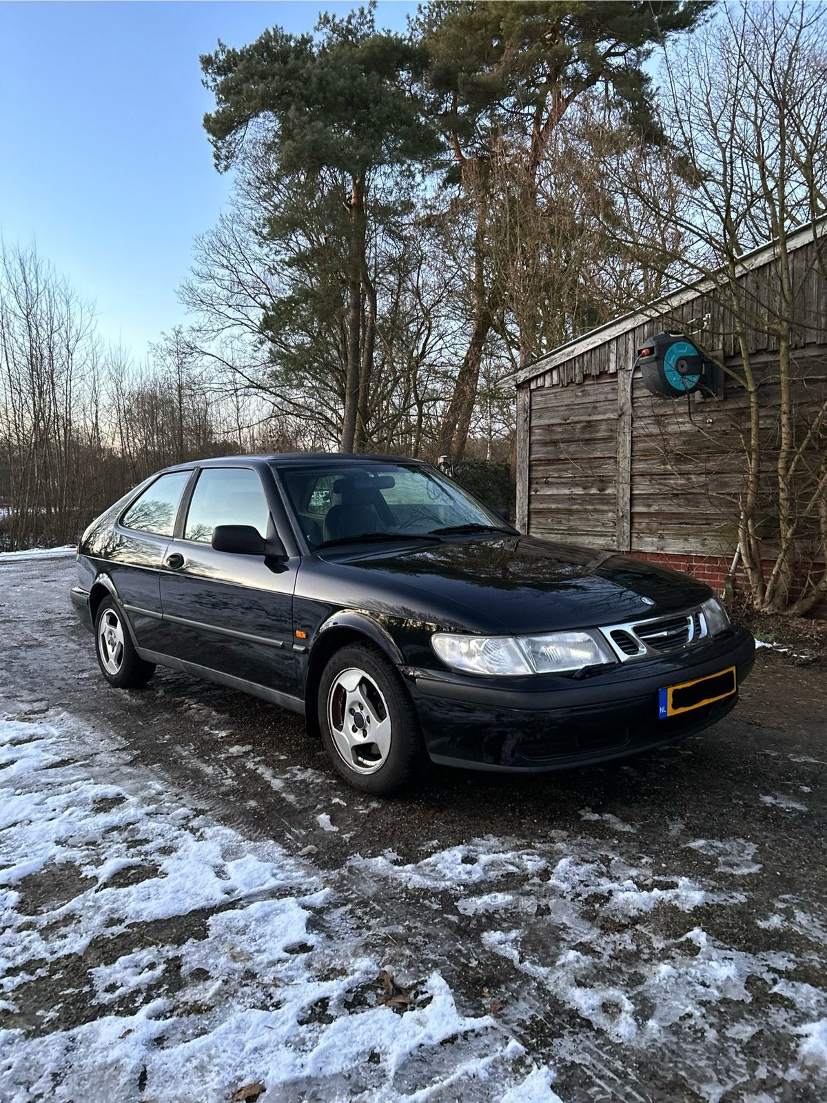 Saab 9-3 2.0 I Coupe 1999 Zwart, Auto's, Saab, 4 cilinders, Zwart, Handgeschakeld, 1600 kg