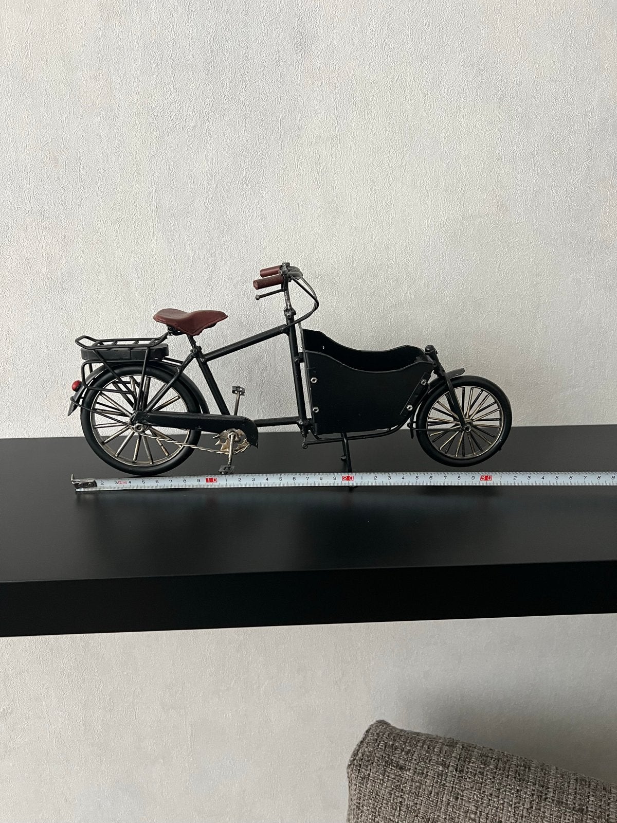 Decoratieve bakfiets miniatuur - Vintage stijl, Overige merken, Gebruikt, Ophalen of Verzenden, Groter dan 1:32