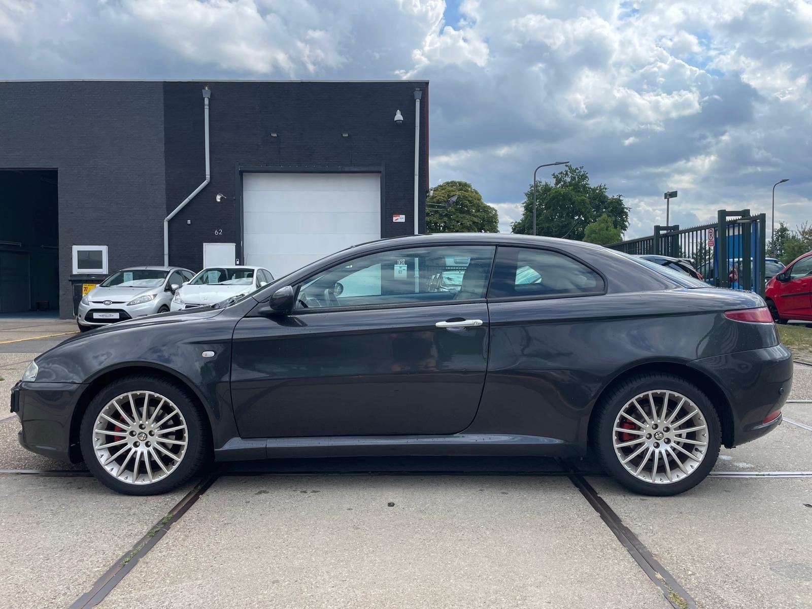 Alfa Romeo GT 2.0 JTS Distinctive, Auto's, Alfa Romeo, Voorwielaandrijving, Gebruikt, 1295 kg, 400 kg