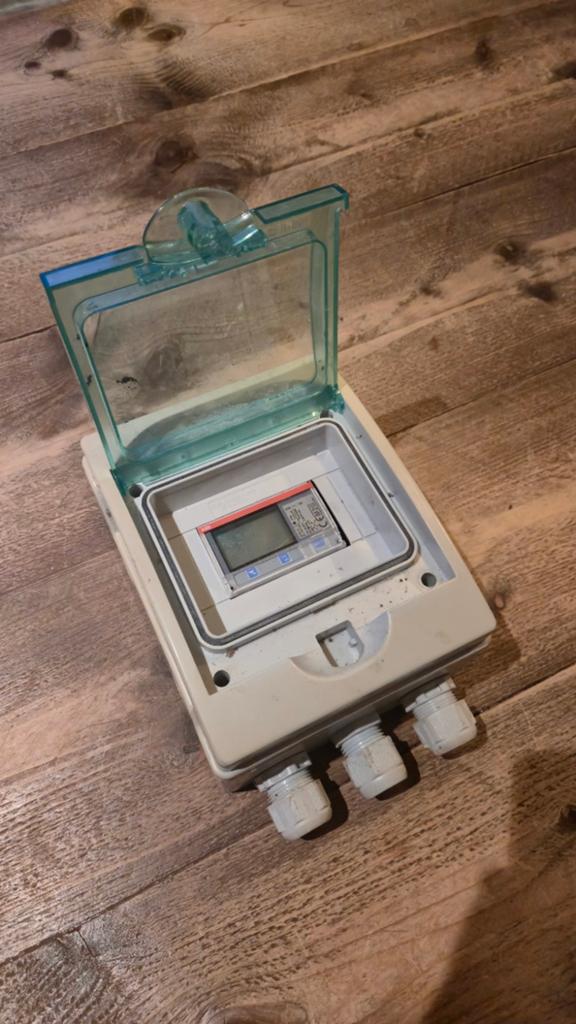 ABB KWH meter - Tussenmeter elektra - 3-fase 65A, Doe-het-zelf en Verbouw, Elektra en Kabels, Ophalen of Verzenden, Gebruikt, Overige typen