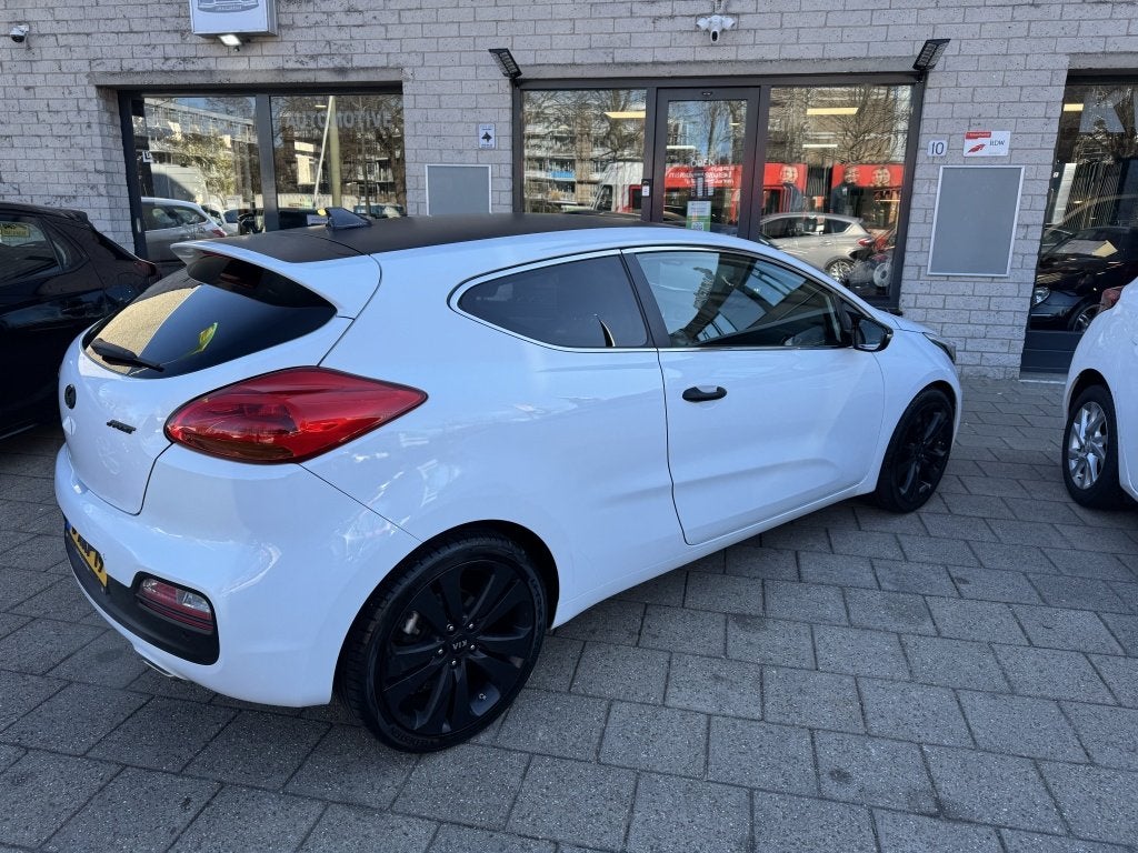 Kia pro_cee'd 1.6 GDI GT-Line Camera Navi SPORT (bj 2014), Auto's, Euro 5, 135 pk, Gebruikt, 1591 cc