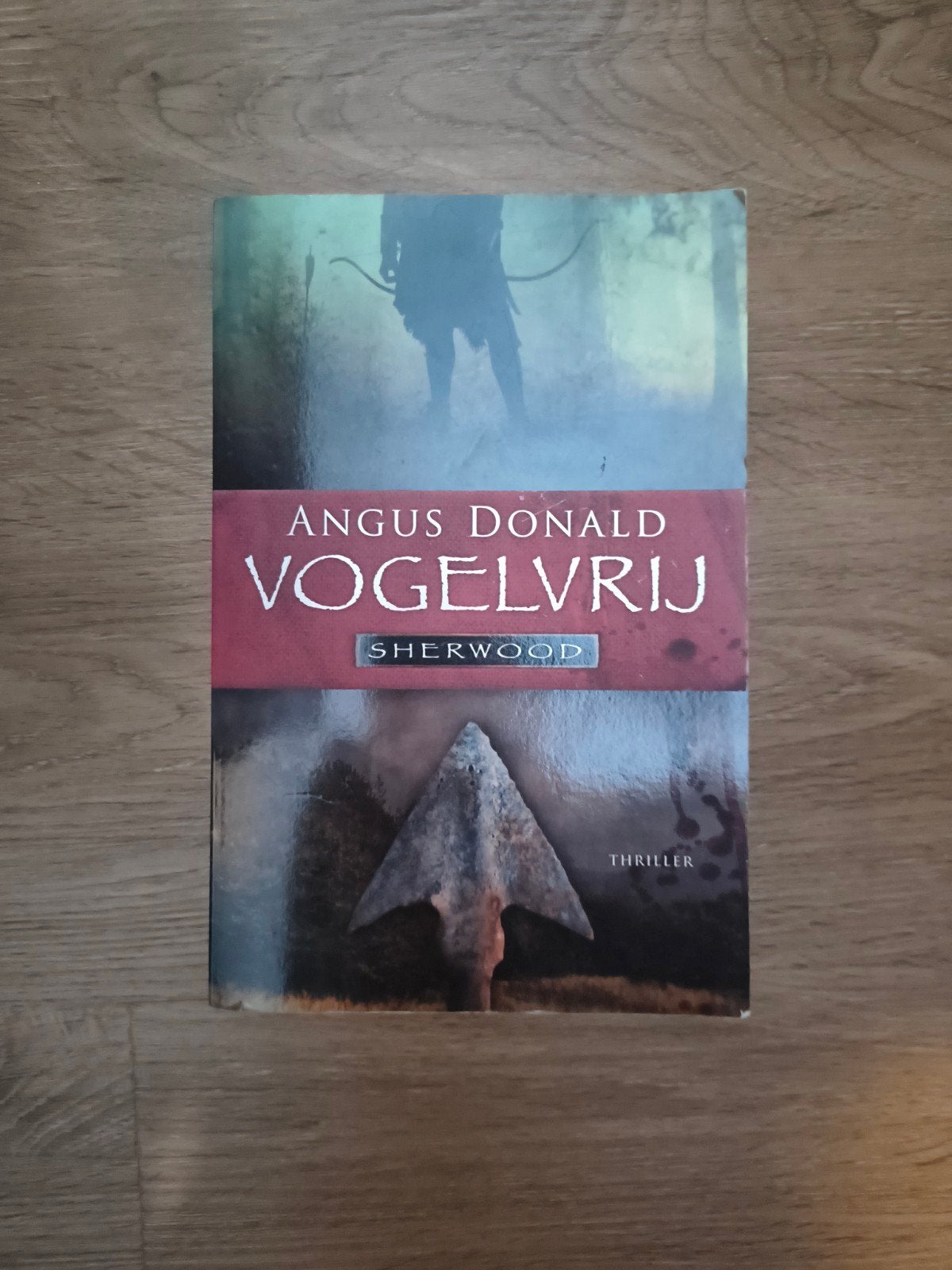 Angus Donald - Vogelvrij, Ophalen of Verzenden, Zo goed als nieuw, Angus Donald