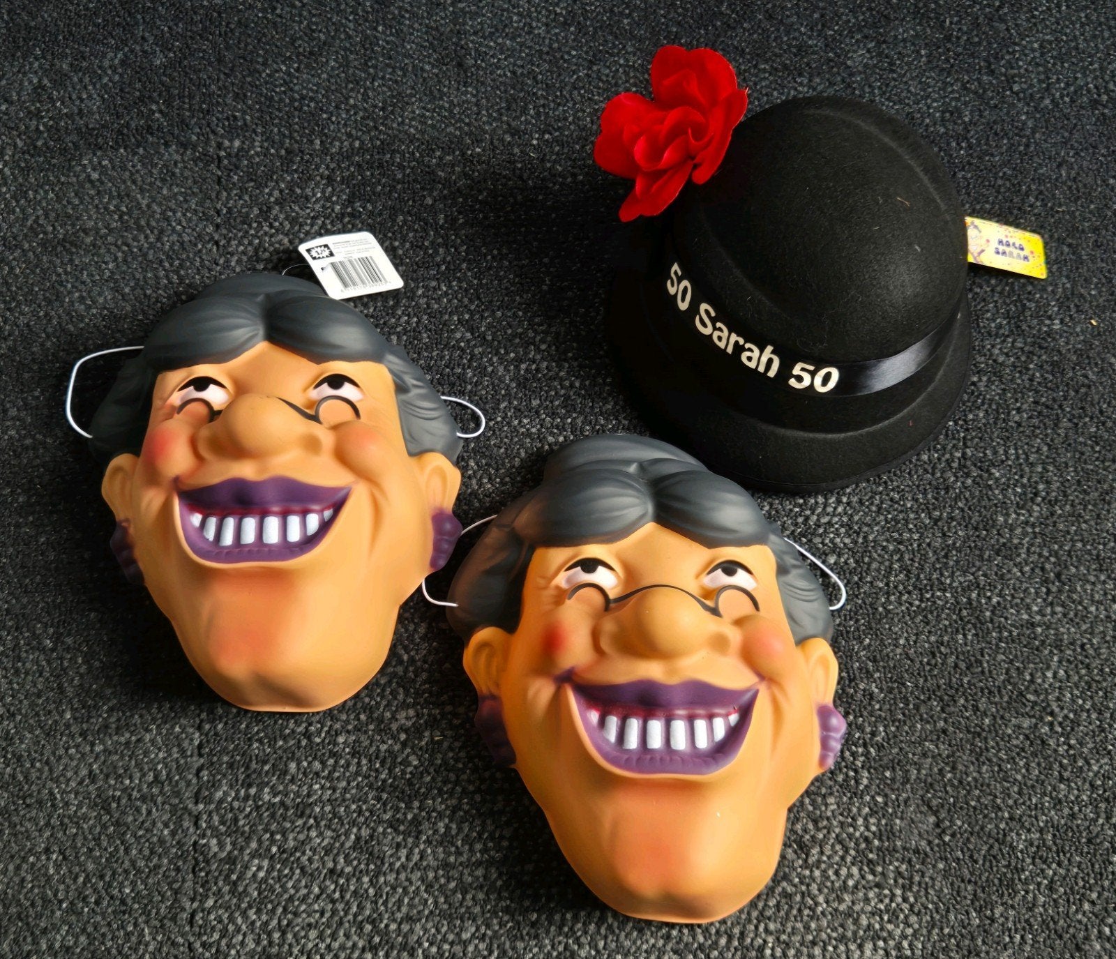 Sarah 50 jaar feestpakket: maskers en hoed, Ophalen of Verzenden, Nieuw, Feestartikel, Abraham of Sarah