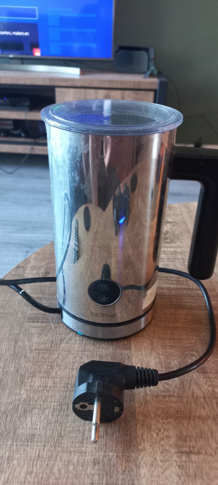 Blokker Melkopschuimer - Perfect voor Cappuccino en Latte, Ophalen of Verzenden, Gebruikt, Elektrische melkopschuimer