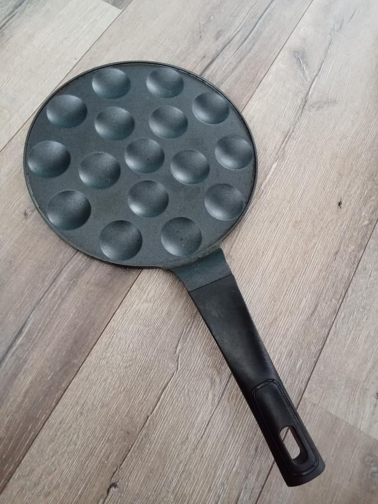 Poffertjespan poffertjes pan voor gas, Ophalen of Verzenden, Gebruikt, Overige materialen, Overige typen