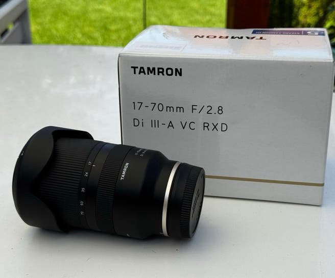 Tamron 17-70mm F/2.8 Di III-A VC RXD Sony E-mount, Sony E-mount, Autofocus, Ophalen of Verzenden, Zo goed als nieuw
