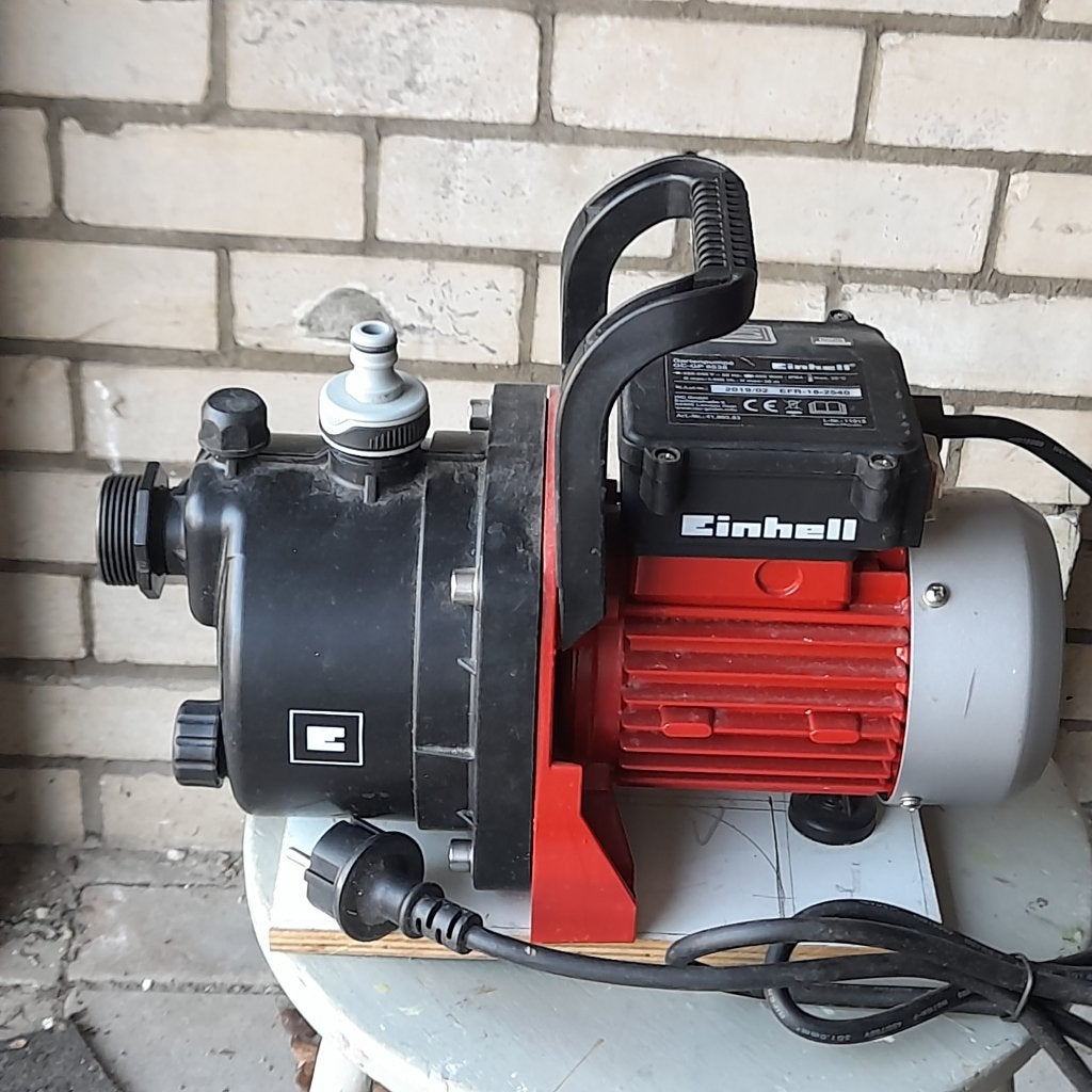 Tuinpomp Einhell GC-GP 6538 met zuigslang, Ophalen, Zo goed als nieuw