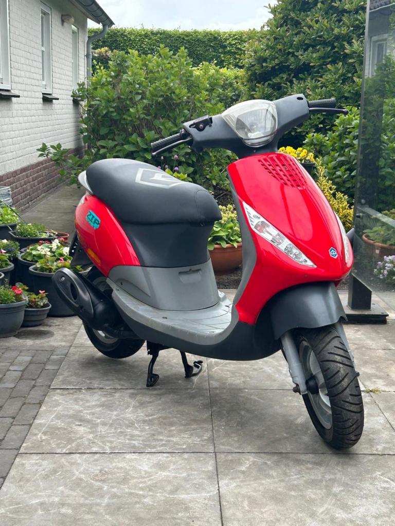 ⭐️Piaggio zip 2 takt 50 cc brom 10329 km zeer netjes⭐️