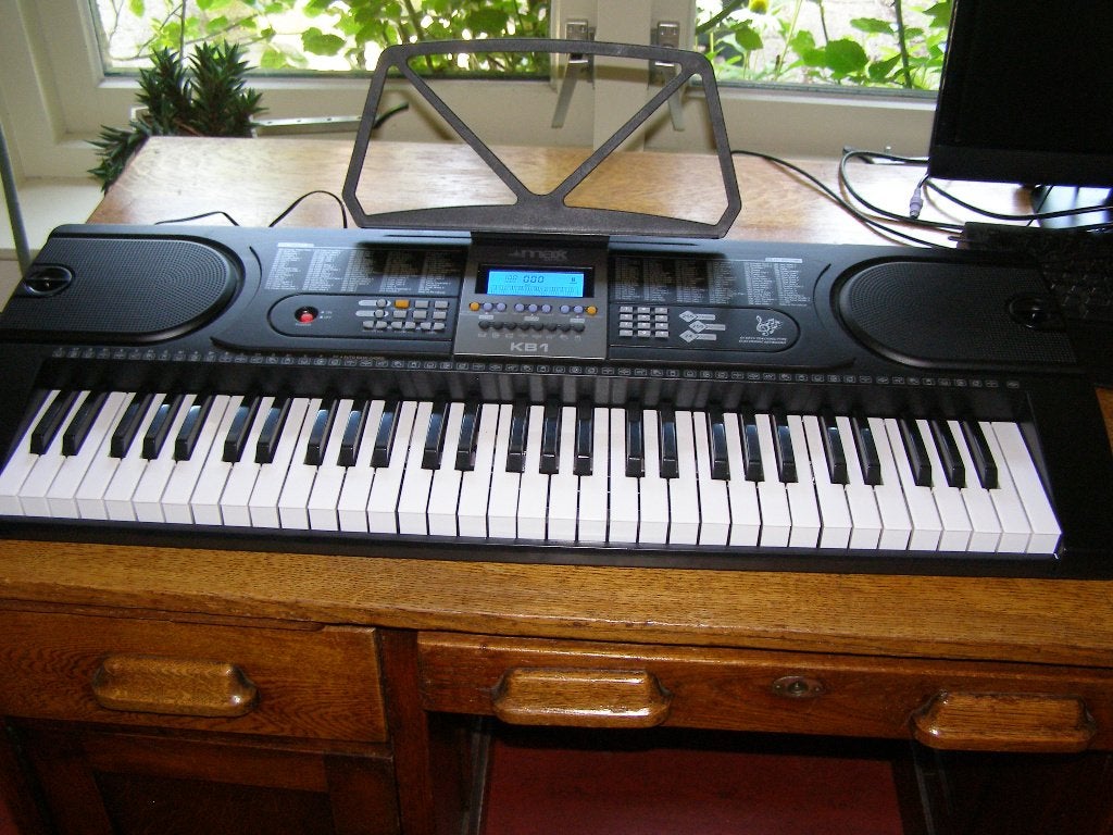 KB 1 elect keyboard, Ophalen of Verzenden, Zo goed als nieuw, 61 toetsen, Overige merken
