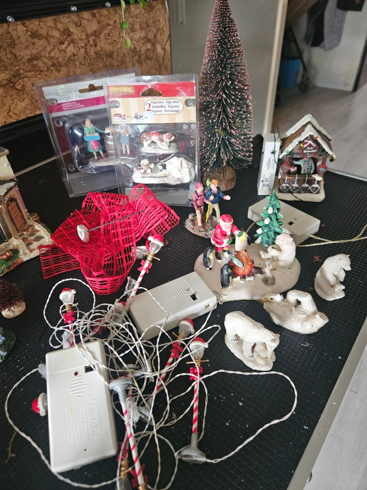 kerst lemax poppetjes en huisjes en verlichting, Ophalen, Gebruikt