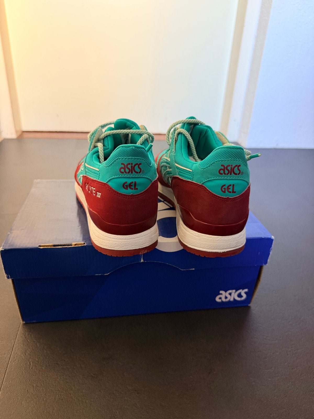 ASICS, Ophalen of Verzenden, Zo goed als nieuw, Overige kleuren, Sneakers of Gympen