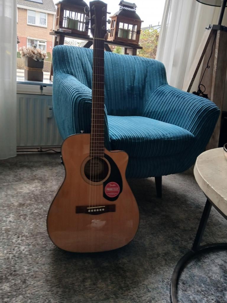 Fender CC-60SCE Concert/NAT akoestische gitaar, Ophalen, Zo goed als nieuw, Klassieke of Spaanse gitaar, Met koffer