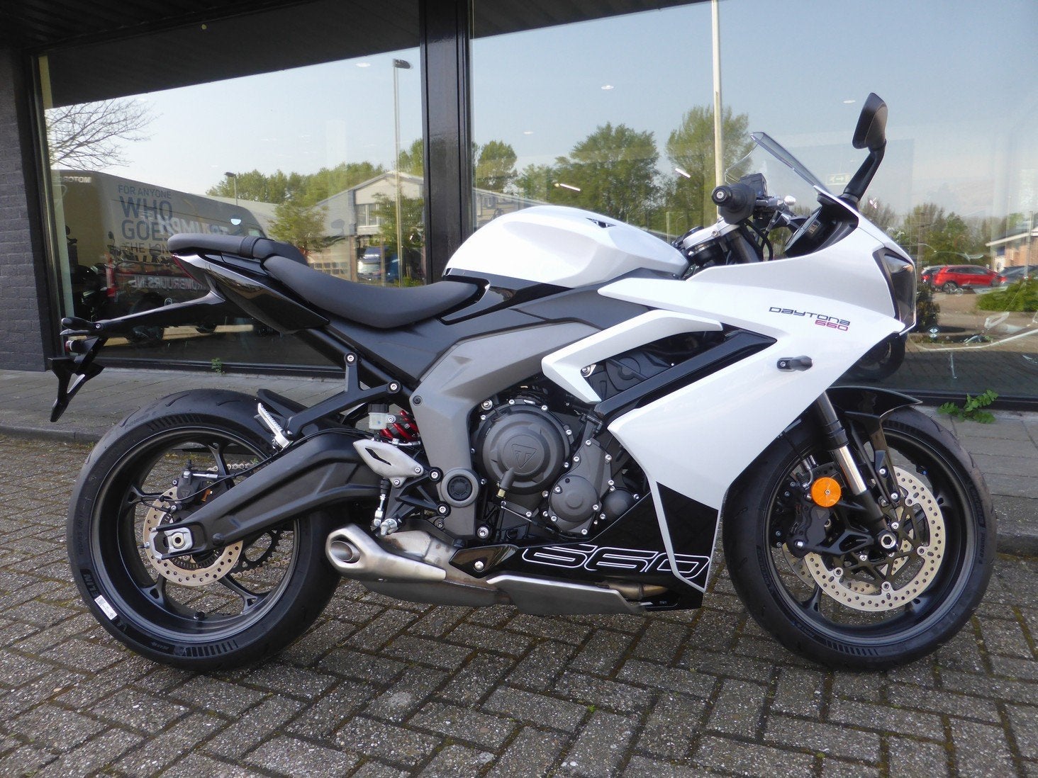 Triumph Daytona 660 Demo Sale (bj 2024), Triumph Motocycles, Triumph.Benelux@triumph.co.uk, Meer dan 35 kW, De Droogmakerij 40A
1851 LX   Heiloo, NL