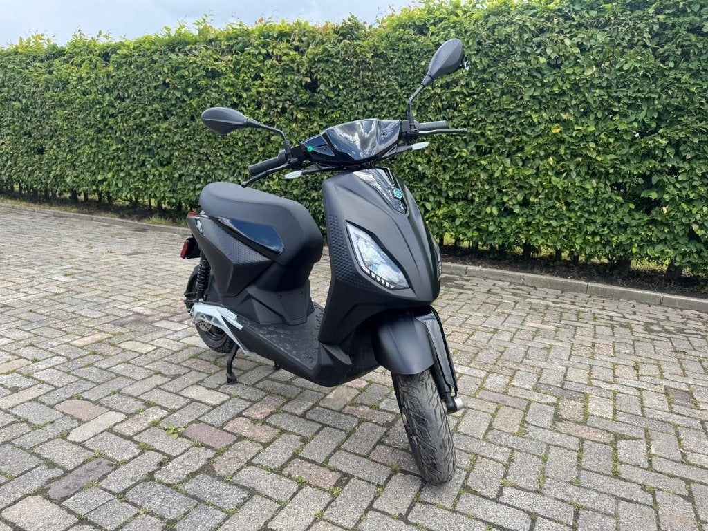Piaggio One, Overige modellen, Maximaal 45 km/u, Elektrisch, Nieuw