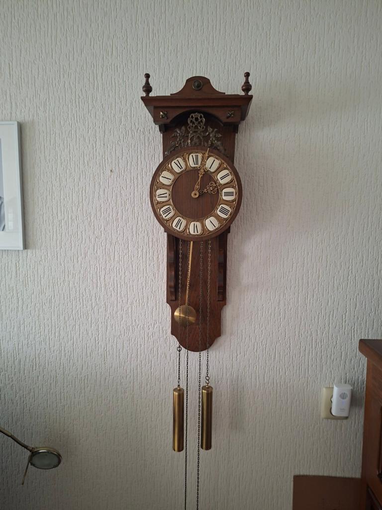 Antieke wandklok met slinger en gewichten, Antiek en Kunst, Antiek | Klokken, Ophalen of Verzenden
