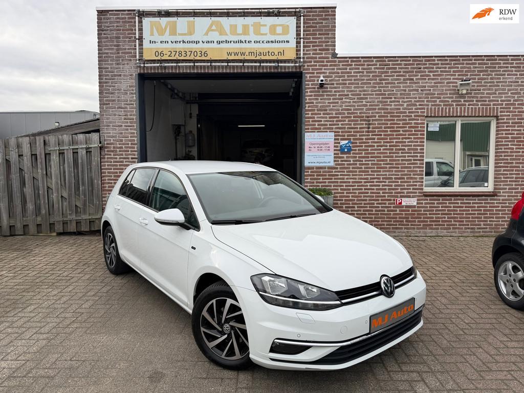 Volkswagen Golf 1.0 TSI Highline JOIN DSG navigatie, Auto's, Stof, Gebruikt, Wit, Bedrijf