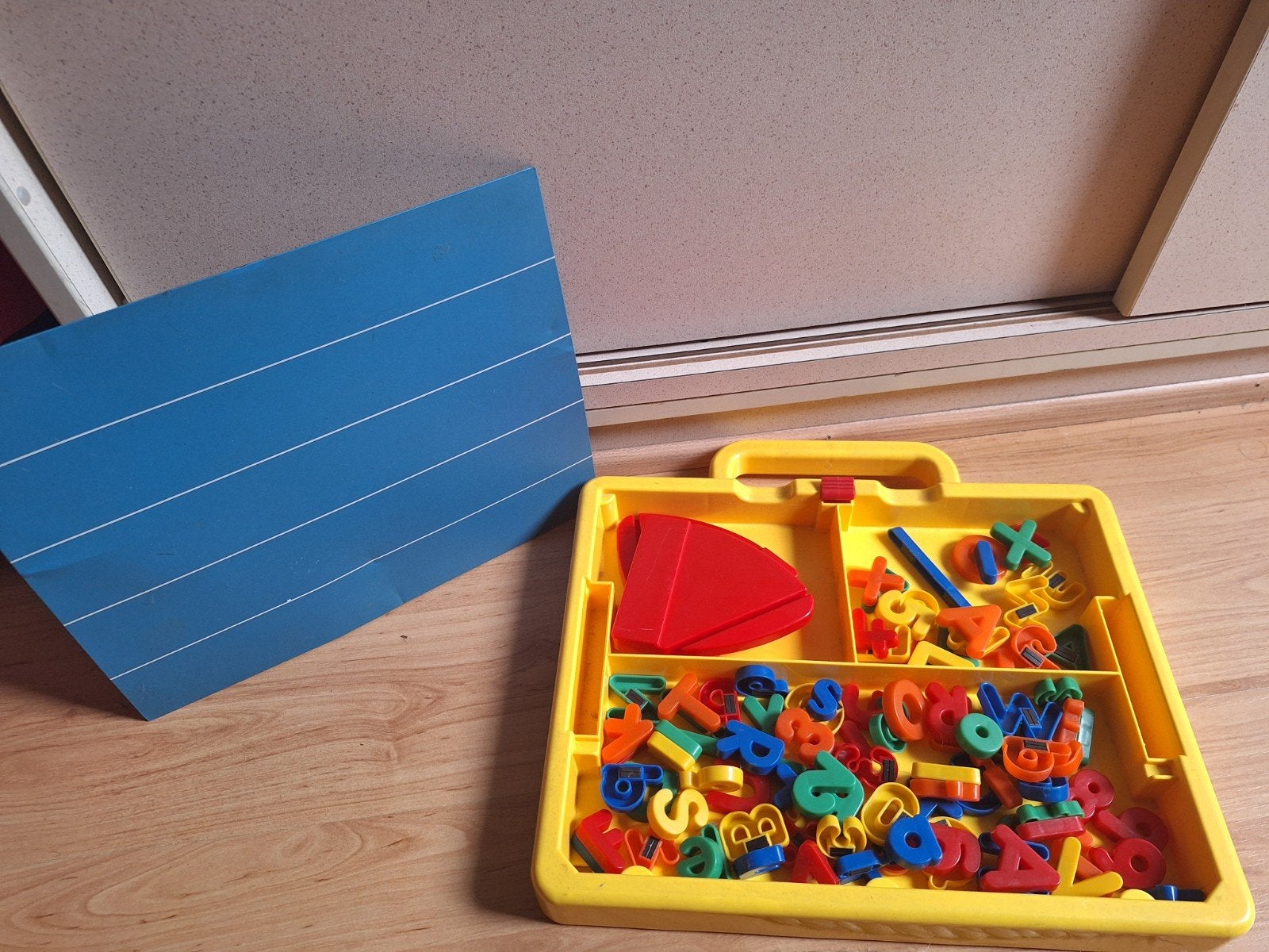 Magnetische letterdoos, Ophalen of Verzenden, Zo goed als nieuw