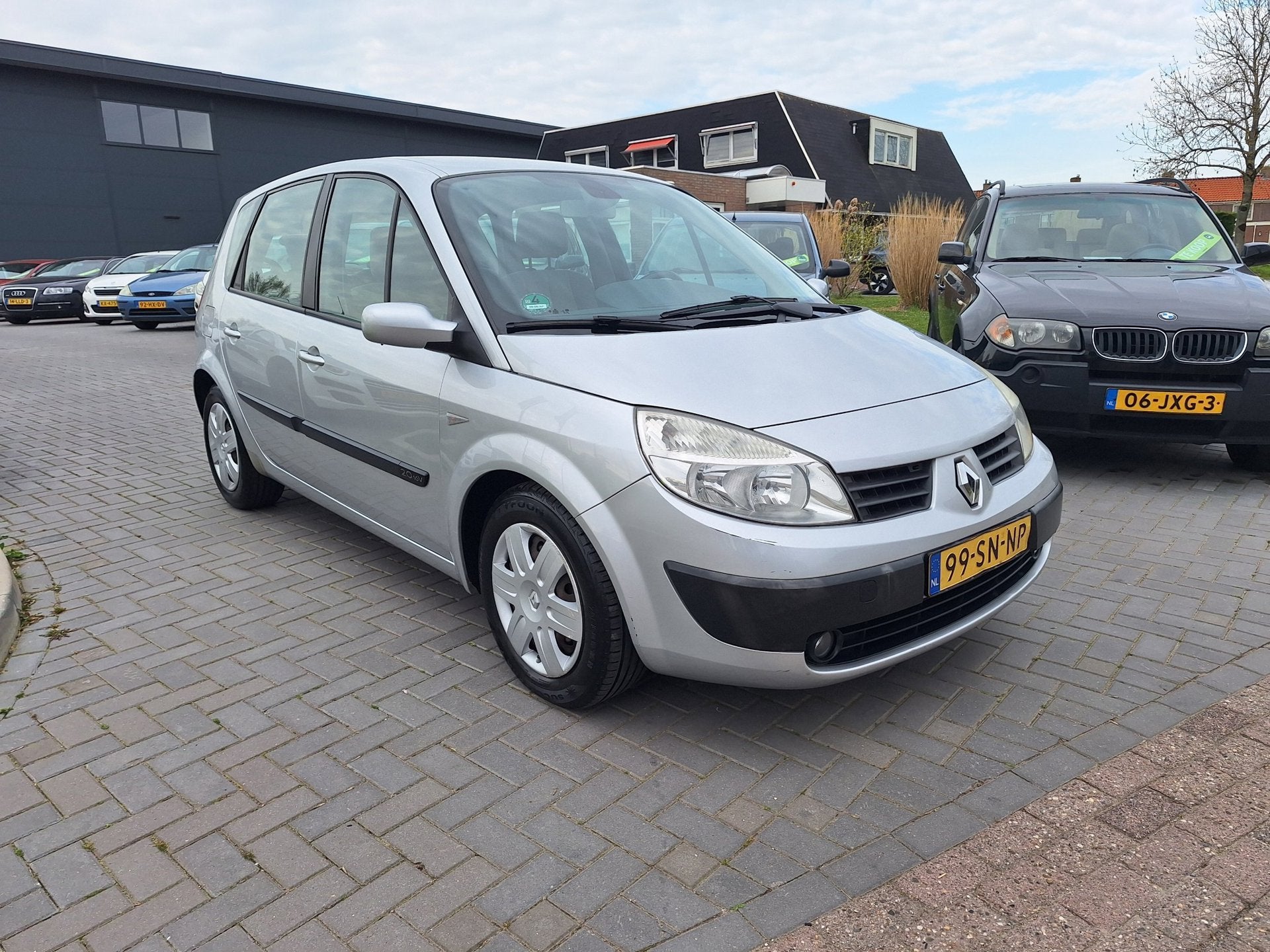 Renault Scénic 2.0-16V Dynamique Comfort / AUTOMAAT / APK j, Auto's, Renault, 1998 cc, 135 pk, 4 cilinders, Origineel Nederlands