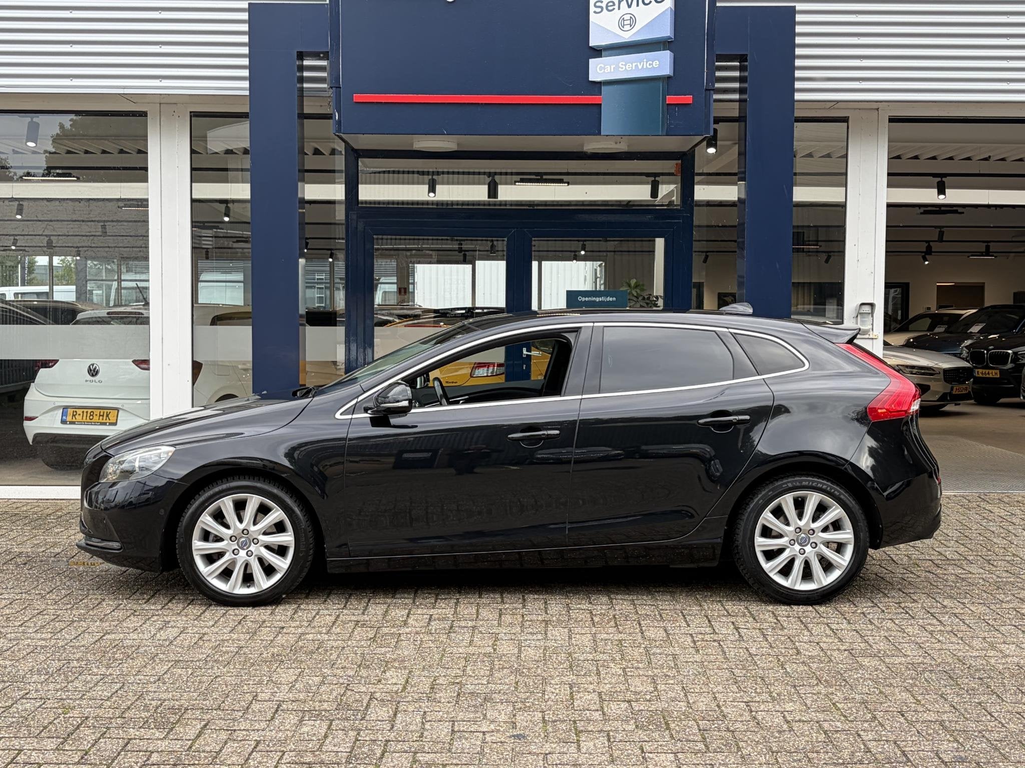 Volvo V40 1.6 T4 Summum / NL-Auto / Vol-Leder / Panodak / Ad, Auto's, Voorwielaandrijving, Gebruikt, 4 cilinders, 179 pk