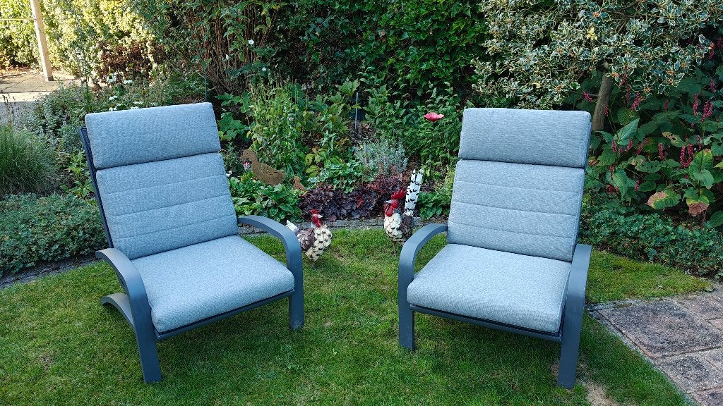 2x zeer comfortabele Loungestoelen - Merk: Life, Ophalen, Zo goed als nieuw, Metaal