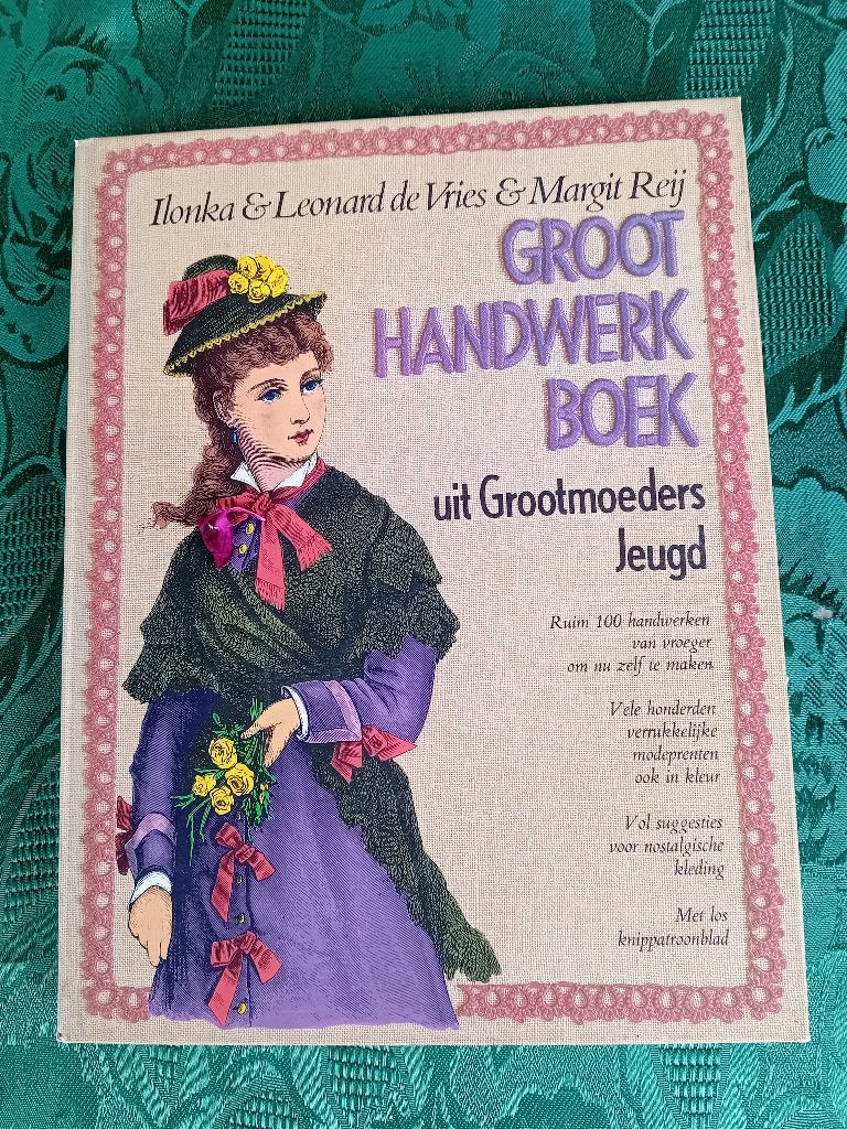 Groot handwerkboek de Vries & Reij Bruna 1979, Zo goed als nieuw, Overige onderwerpen, De Vries en Reij, Ophalen of Verzenden