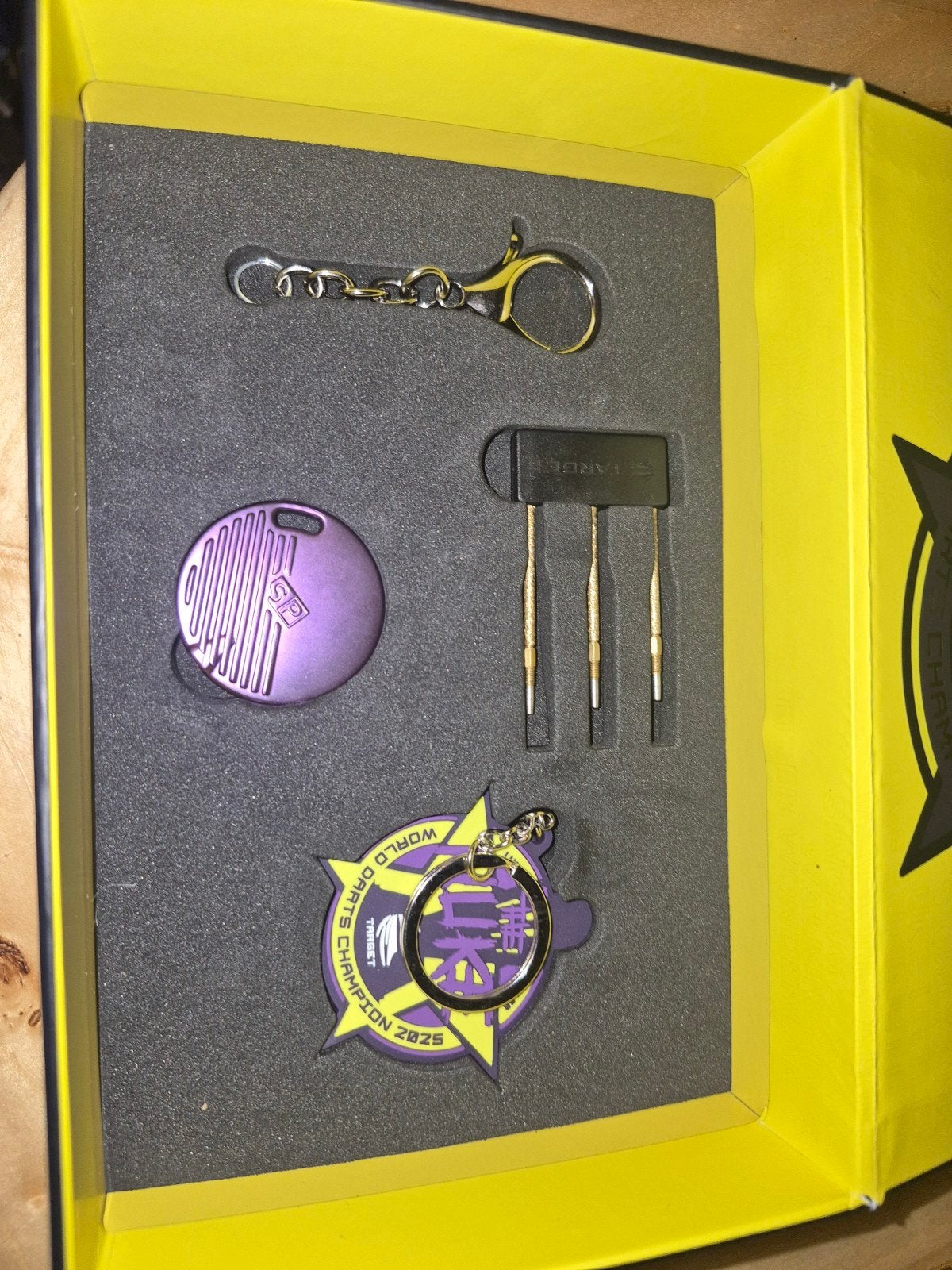 Target Luke Littler 'The Nuke' Darts Set Limited Edition, Ophalen of Verzenden, Nieuw, Pijlen