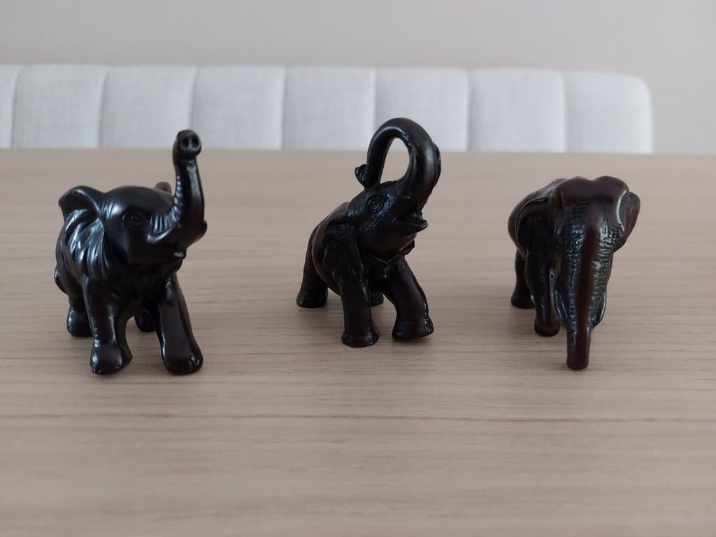 Beeldjes olifanten van hardhout, Verzamelen, Beelden en Beeldjes, Ophalen of Verzenden, Dier