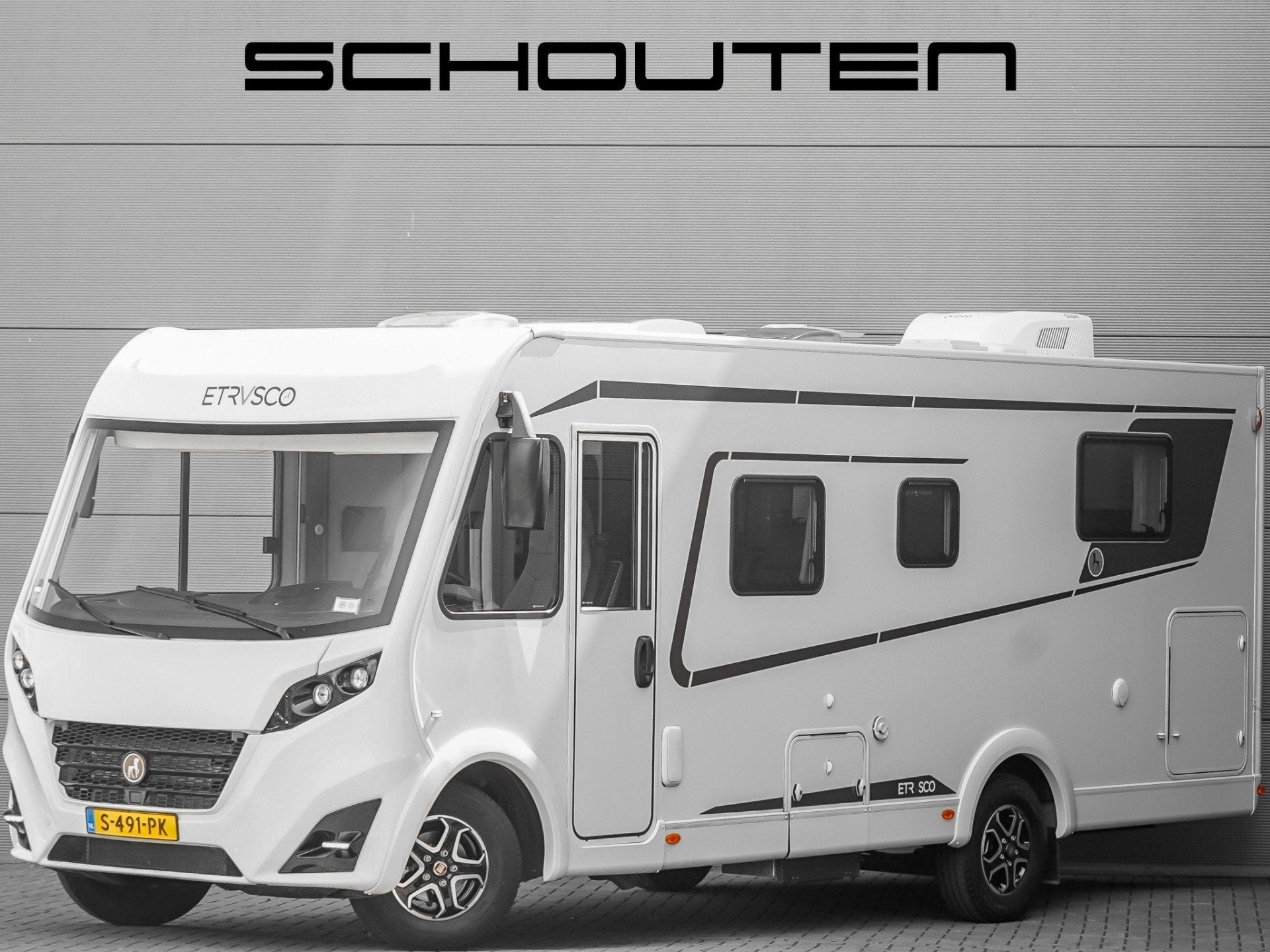 Fiat Ducato Etrusco I7400 QB (2.0) Automaat Queensbed Airco, Caravans en Kamperen, Campers, Lokhorstweg 3
3851SE  ERMELO, NL, Afzuigkap