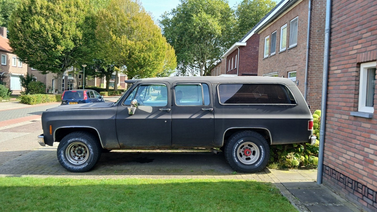 gmc suburban chevrolet suburban 1975 oldtimer auto v8, Ophalen, Gebruikt