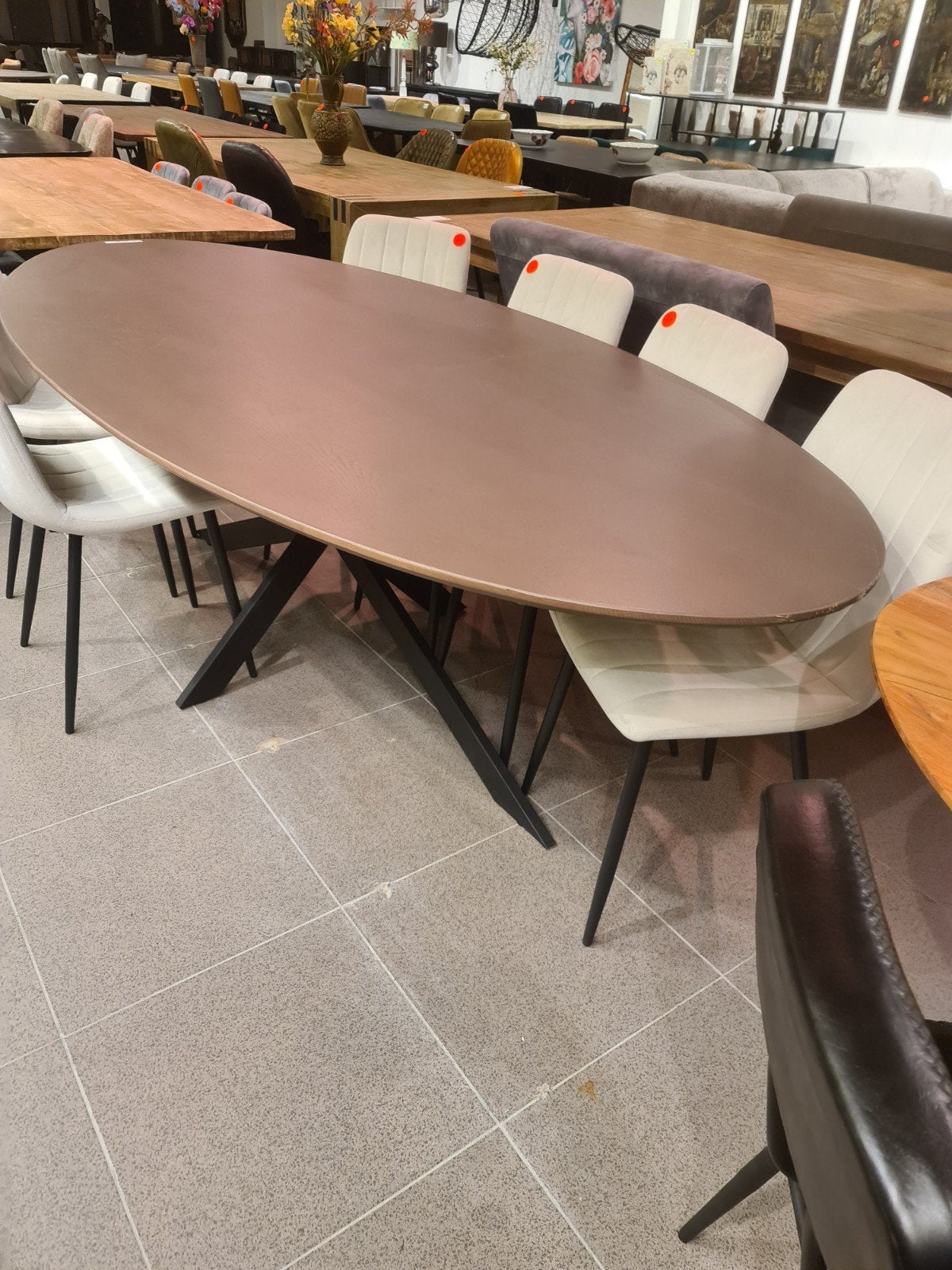 nieuwe eettafel ovaal 240x110cm eikenhout spinpoot €525, Ophalen, Hout, ., Nieuw