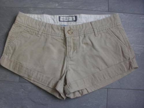 ABERCROMBIE & FITCH, chinoshort maat 26 (qwe), Kort, Beige, Ophalen of Verzenden, Zo goed als nieuw